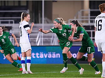 Ireland pick up first points o...